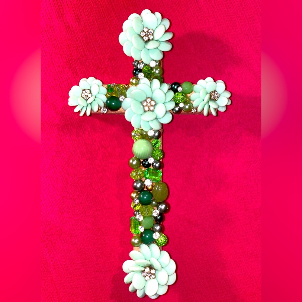 Artisanal Wood ✝️ & Repurposed Jewelry Diff. Hues of Green & Silver